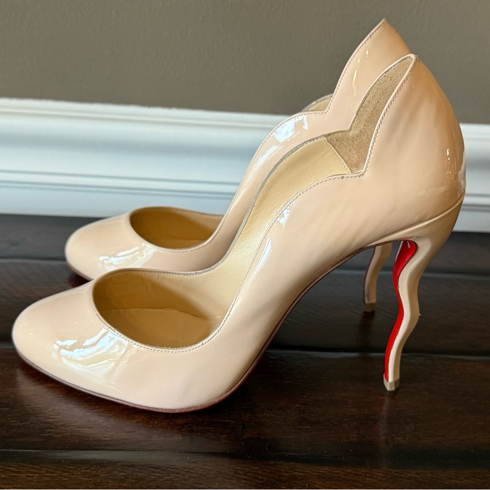 Christian Louboutin Blush Dolly Wavy Patent Leather Heels